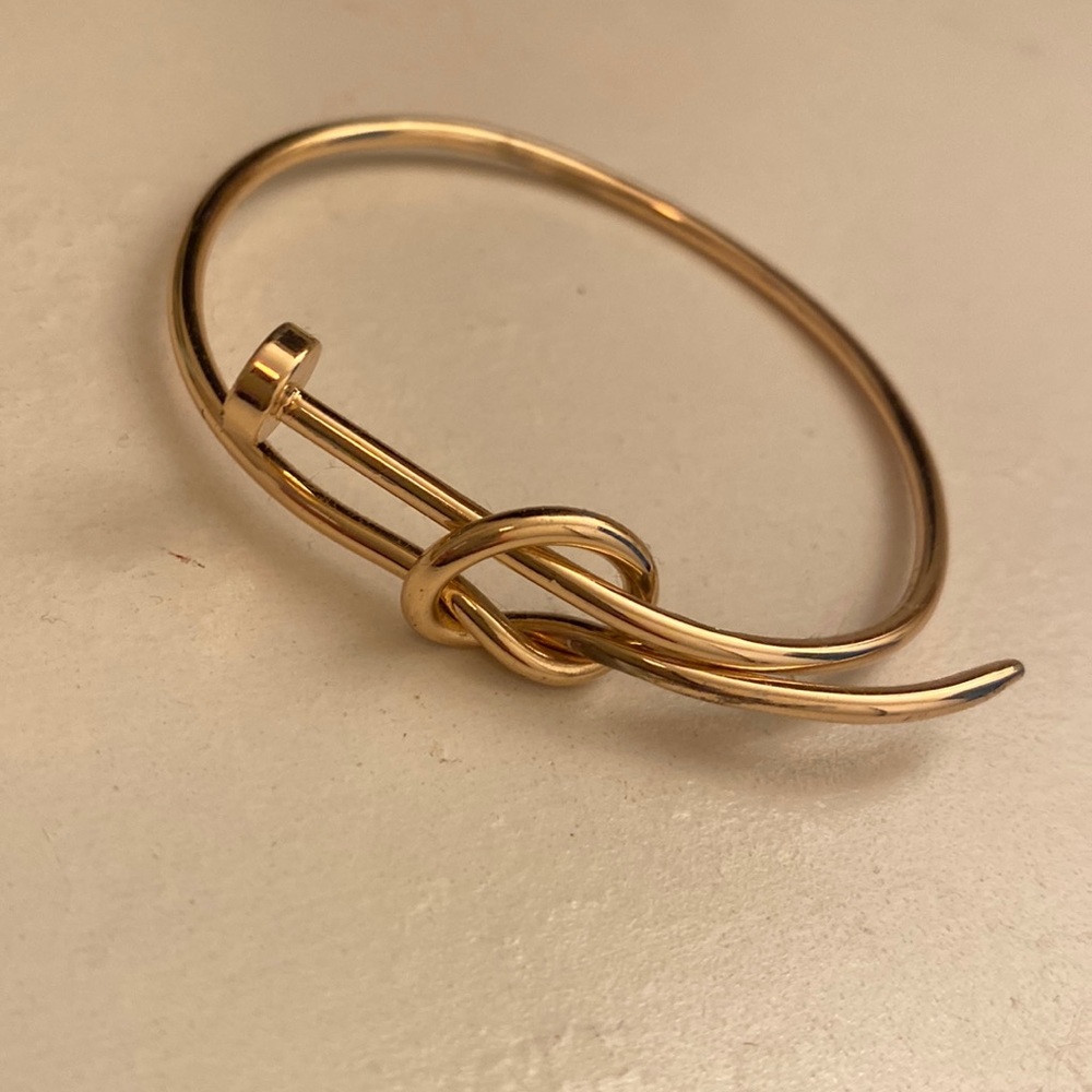 Nail bracelet